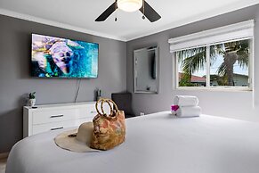 Charming Home With Big Outdoors Pool in Noord