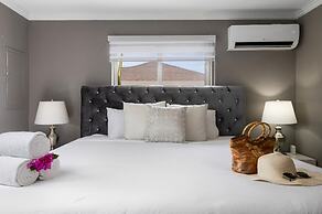 Charming Home With Big Outdoors Pool in Noord