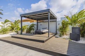 Charming Home With Big Outdoors Pool in Noord