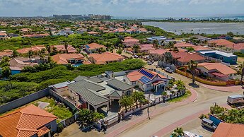 Sleeps 11 6 Bedrooms Privatepool Outdoor Dining