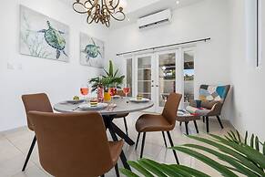 Sleeps 11 6 Bedrooms Privatepool Outdoor Dining