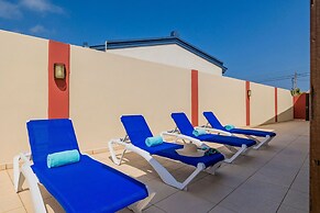 Sleeps 11 6 Bedrooms Privatepool Outdoor Dining