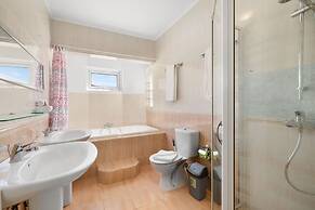 Sleeps 11 6 Bedrooms Privatepool Outdoor Dining