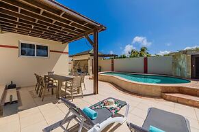 Sleeps 11 6 Bedrooms Privatepool Outdoor Dining