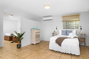 Spacious 4BR Villa Private Pool Cozy Location