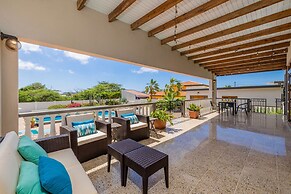 Spacious 4BR Villa Private Pool Cozy Location