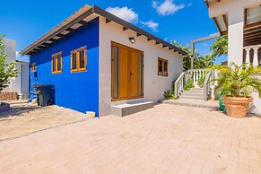 Spacious 4BR Villa Private Pool Cozy Location