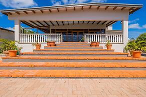 Spacious 4BR Villa Private Pool Cozy Location