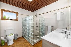 Spacious 4BR Villa Private Pool Cozy Location