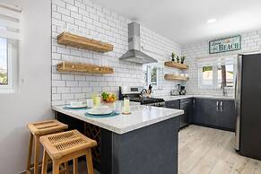 Secluded Beachfront Gem Pool Patio View BBQ