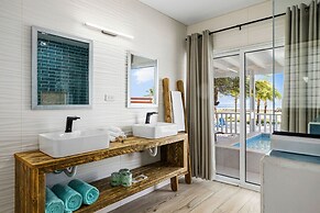 Secluded Beachfront Gem Pool Patio View BBQ