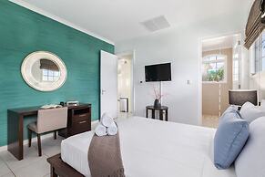 Ocean View 5BR Villa Steps to Beach Privatepool