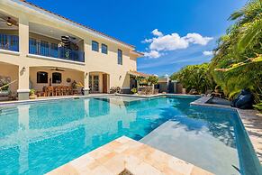 Ocean View 5BR Villa Steps to Beach Privatepool