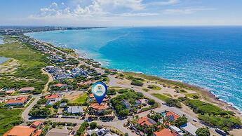 Ocean View 5BR Villa Steps to Beach Privatepool