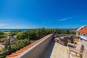 Ocean View 5BR Villa Steps to Beach Privatepool