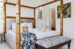 Ocean View 5BR Villa Steps to Beach Privatepool