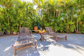 Ocean View 5BR Villa Steps to Beach Privatepool