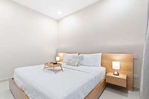 NEW Lux 4BR Villa w Private Pool Walk to Beach