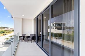 NEW Lux 4BR Villa w Private Pool Walk to Beach