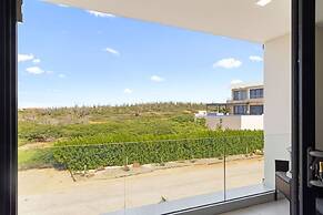 NEW Lux 4BR Villa w Private Pool Walk to Beach