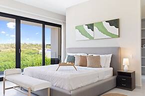 NEW Lux 4BR Villa w Private Pool Walk to Beach