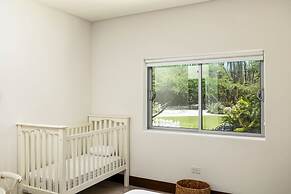 NEW Luxury 4BR Beachfront Villa w Infinity Pool