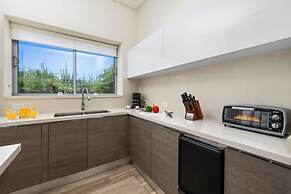 NEW Luxury 4BR Beachfront Villa w Infinity Pool