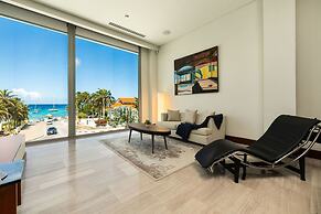 NEW Luxury 4BR Beachfront Villa w Infinity Pool