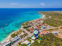 NEW Luxury 4BR Beachfront Villa w Infinity Pool