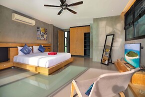 Avant-Garde 4BR Pool Villa Otero Kamala