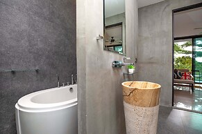 Avant-Garde 4BR Pool Villa Otero Kamala