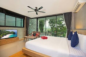 Avant-Garde 4BR Pool Villa Otero Kamala