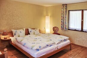 Room-small Holiday Cottage Ivy