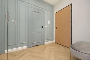 Żupnicza Apartment Warsaw by Renters