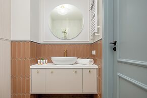 Żupnicza Apartment Warsaw by Renters