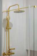 Żupnicza Apartment Warsaw by Renters