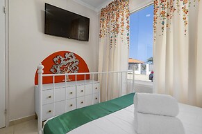 Beautiful 3br4ba Amazing Location w Private Pool