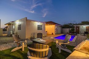 Beautiful 3br4ba Amazing Location w Private Pool