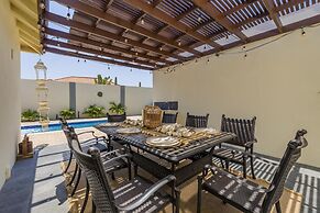 Beautiful 3br4ba Amazing Location w Private Pool