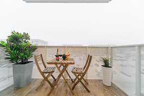 Lumina New 3-room apart with parking