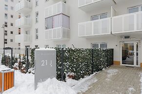 Lumina New 3-room apart with parking