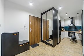 Lumina New 3-room apart with parking