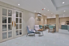 Hotel Serenity