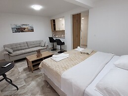 Montenegro Apartments Phoenix