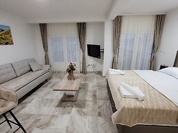 Montenegro Apartments Phoenix