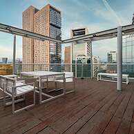 2BR Apartment With Jacuzzi - Pool - City Skyline
