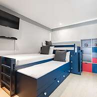 2BR Apartment With Jacuzzi - Pool - City Skyline