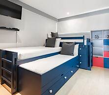 2BR Apartment With Jacuzzi - Pool - City Skyline