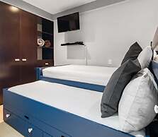 2BR Apartment With Jacuzzi - Pool - City Skyline