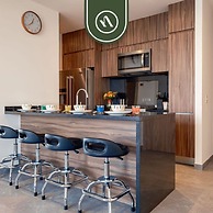 Luxury 2 BR Condo in Reforma - Skyline View - Pool